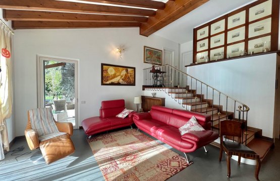 Vendita Villa Zona tranquilla Fino Mornasco Lombardia