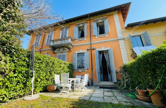 Vendita Appartamento Zona tranquilla Appiano Gentile  Lombardia 